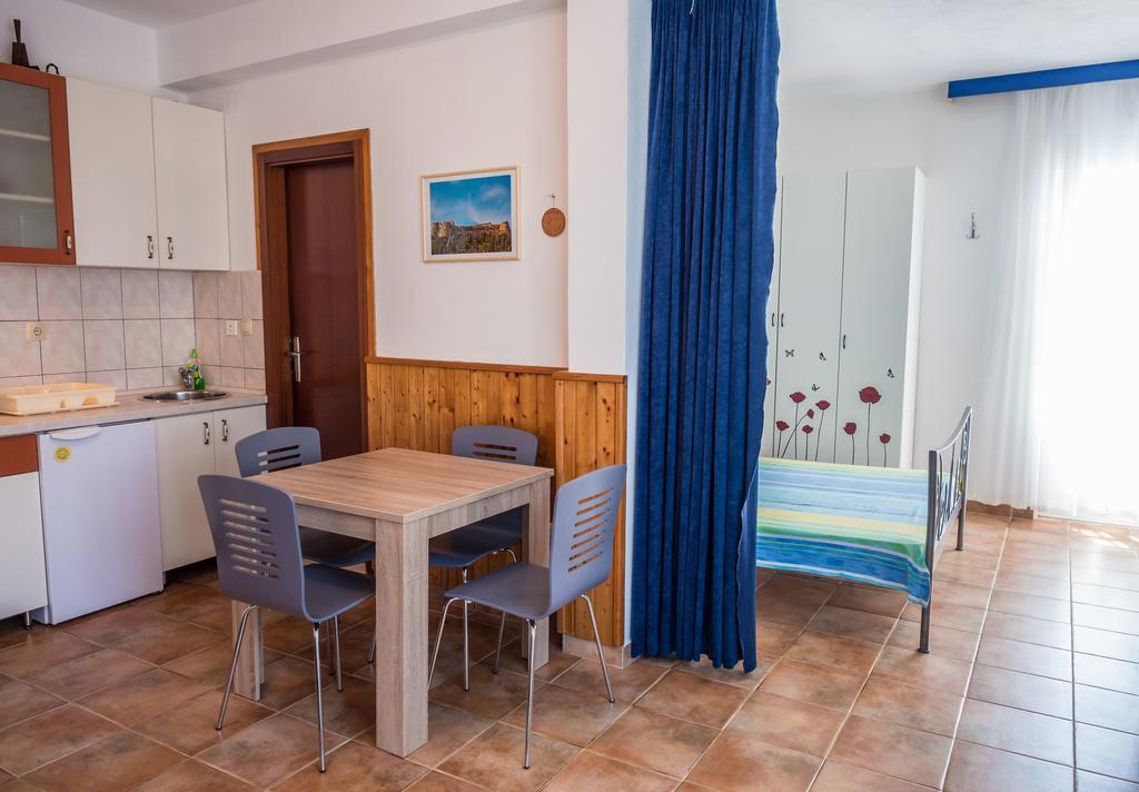 Apartments Viskovic Hvar Town Quarto foto