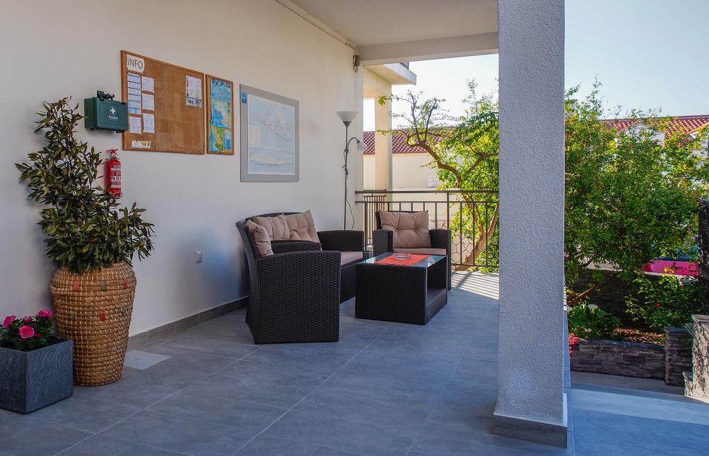 Apartments Viskovic Hvar Town Exterior foto